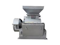 WX-438尿素粉碎機-化肥設(shè)備